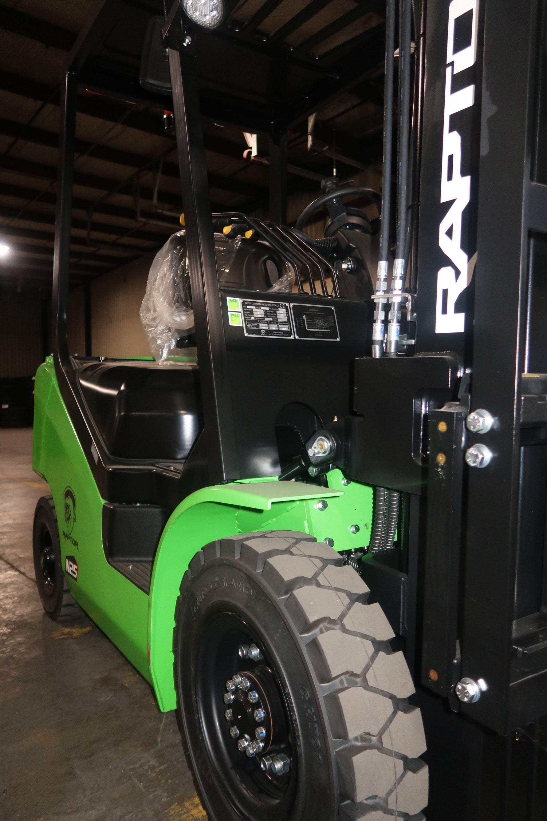 NL Series Lithium Battery  Raptor Forklift